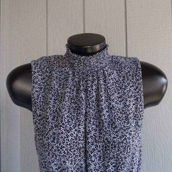 1. State Ruffled Dress - Picture 5 of 12